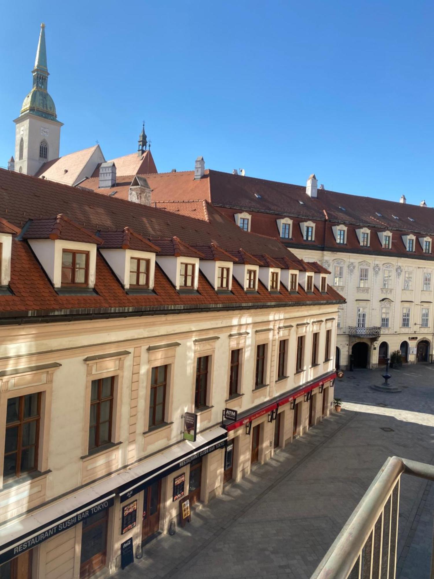 Audrey Hepburn Apartment Old Town Air Conditioned Pressburg Exterior foto